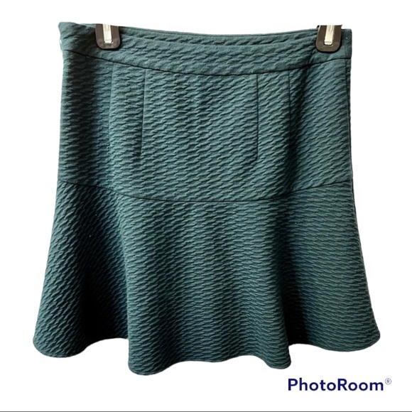 LOFT Dresses & Skirts - loft skirt, dark green color, used in good condition, size xs.